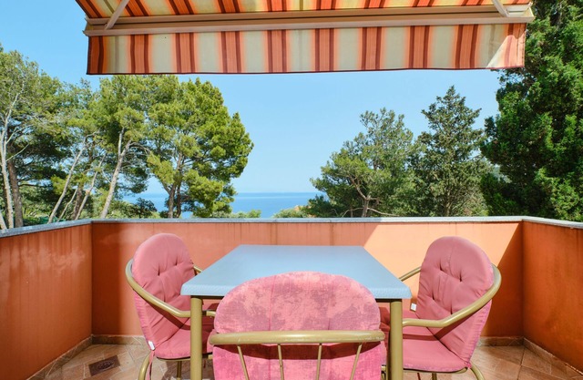 Two bedroom apartment with terrace and sea view Ćunski, Lošinj (A-7867-a)