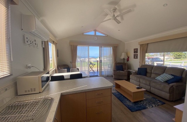 Two bedroom cabin in Apollo Bay's most popular Holiday Park