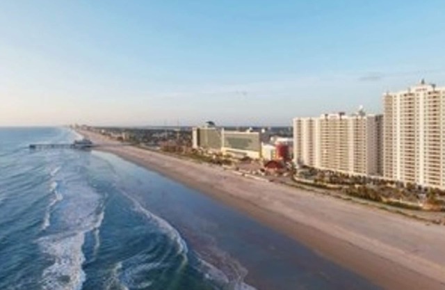 Two Bedroom Deluxe, Luxury Condo, Daytona Beach, FL 1742895