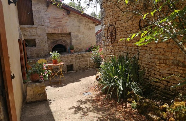 Two bedroom Stone Cottage