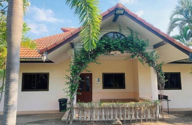 Two Fifty Nine Resort 259 รีสอร์ต 3br 2bath & the other 3br 2bath