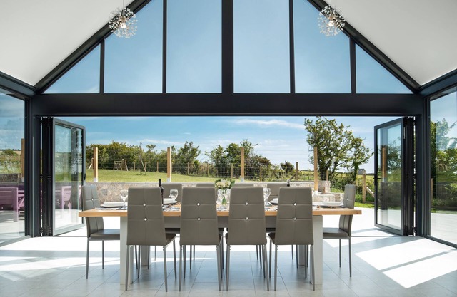 Ty Rhos Newydd: 5‑Bed Retreat Sleeping 10 in Llanerch-y-Medd | Managed by Anglesey Holiday Lettings