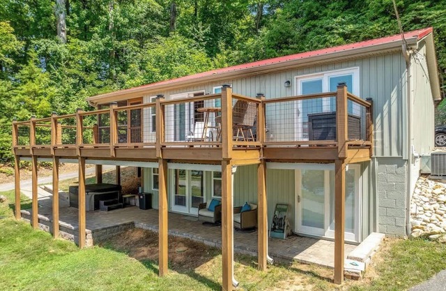 TyrrellsPass Lake Home Lenoir City (Fort Loudon)