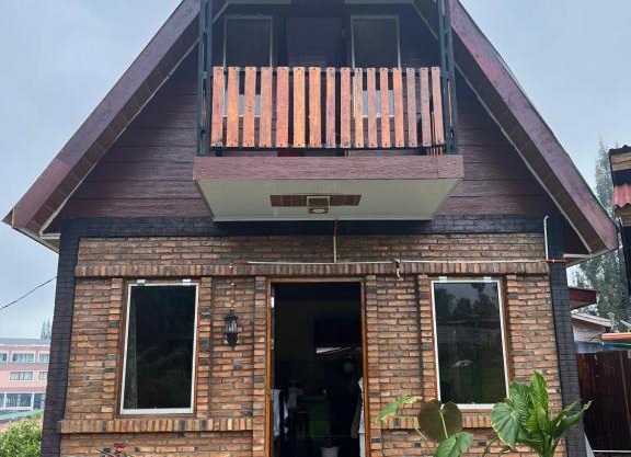 Ulina Villa Segitiga Berastagi