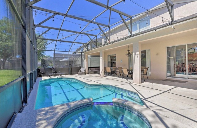 Ultimate Disney Retreat Luxury 8BR Villa with Private Pool at Emerald Island