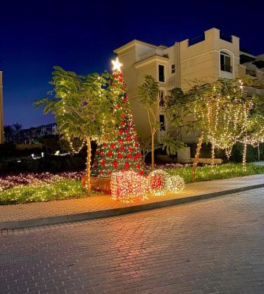 Ultra Luxury 3BR with Pools ,Sports ,Dining in Gated compound, Close to all sites