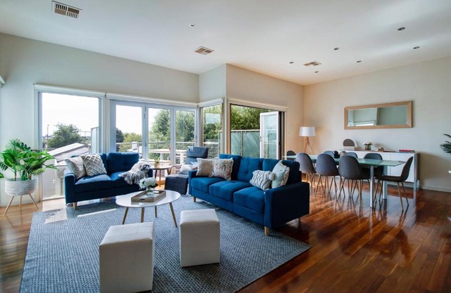 Ultra Modern 3BR Mt Gambier Holiday Home