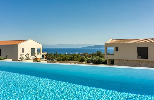 Ultra-modern Villa Unea with a stunning Sea View