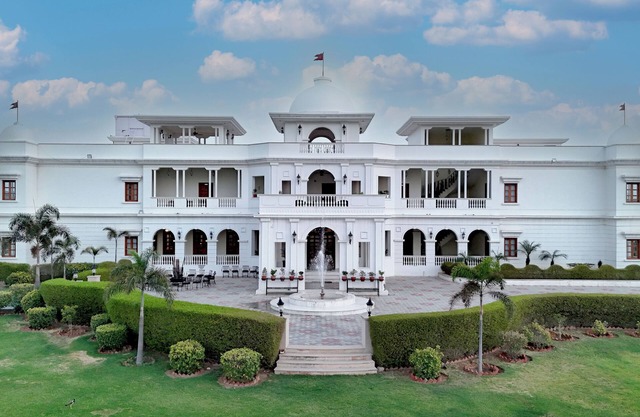 Umaid Farm Resort - A Legacy Vintage Stay in Jaipur