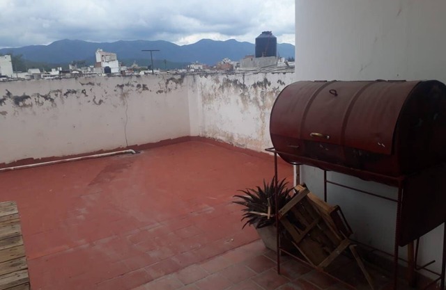 Unbeatable Price - Centrally Located for Budget Travelers, Sleeps 6