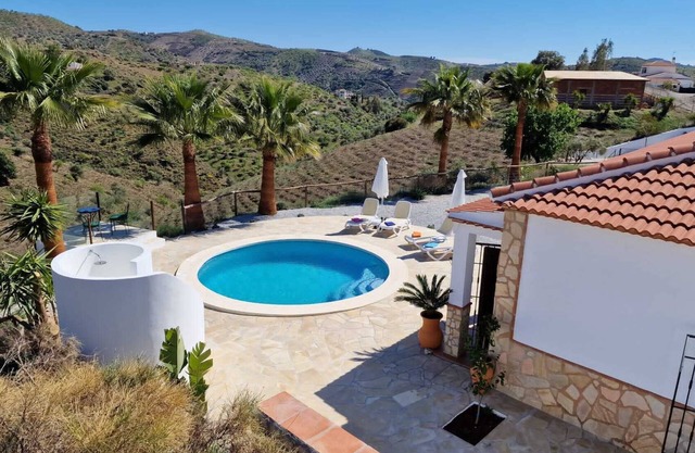 Unique 2 Bed 2 Bath Villa near Sedella. Stunning views & heatable pool.
