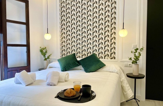 Unique apartment at Plaza de la Corredera, Cordobese Juderia, 5 min from mosque-cathedral