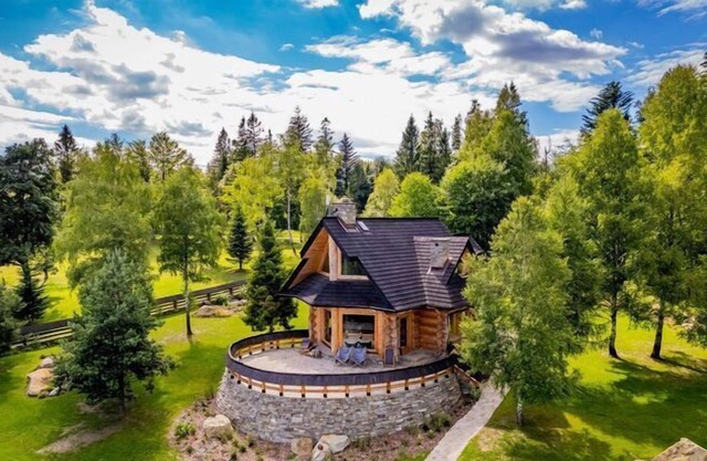 Unique holiday home in fireplace with Zawadka