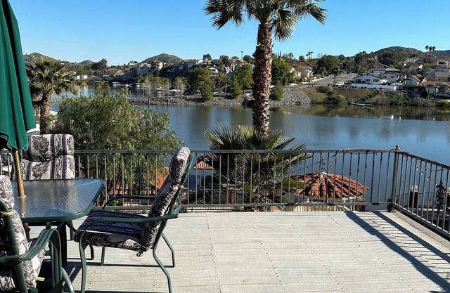 Unique location of Spacious ground floor 5 bedrooms 4 bath at Gated Canyon Lake