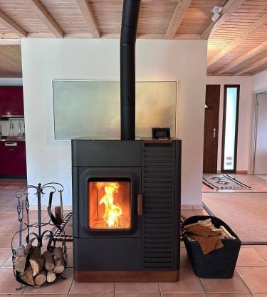 Unique Sustainabel Lodge in the Swiss Jura Mountains