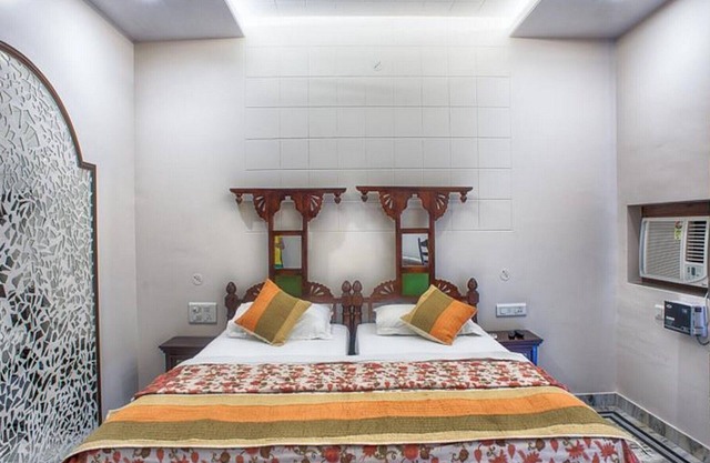 Unique Theme Private Room