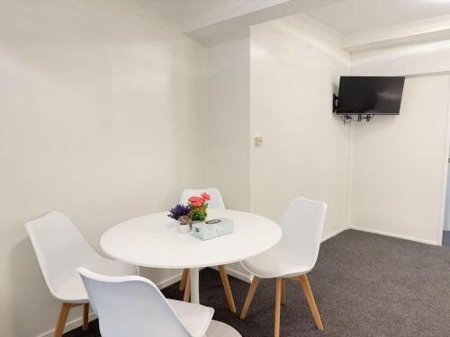 Unit 6 Fenton Sumner Lodge