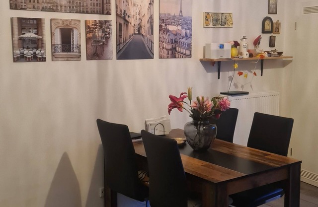 Unusual and creatively furnished living center in the city.