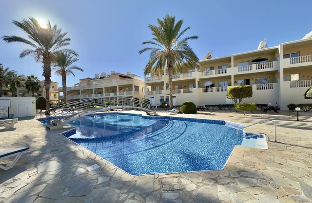 Unwind in this Spacious Penthouse with Breathtaking Views & large communal pool