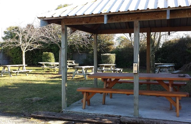 Unwind @ Richmond Inn Single Unit