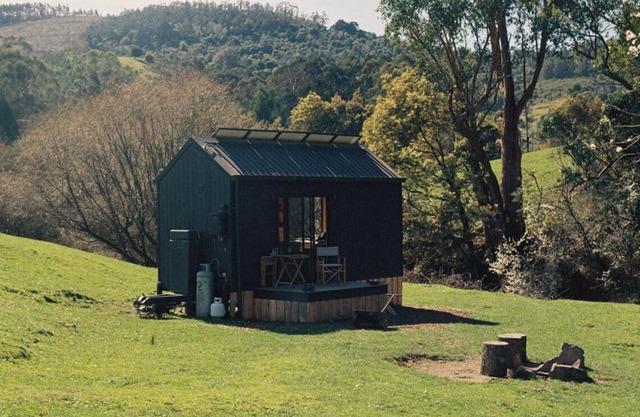 Unyoked Central Gippsland - Hiawatha - Louka