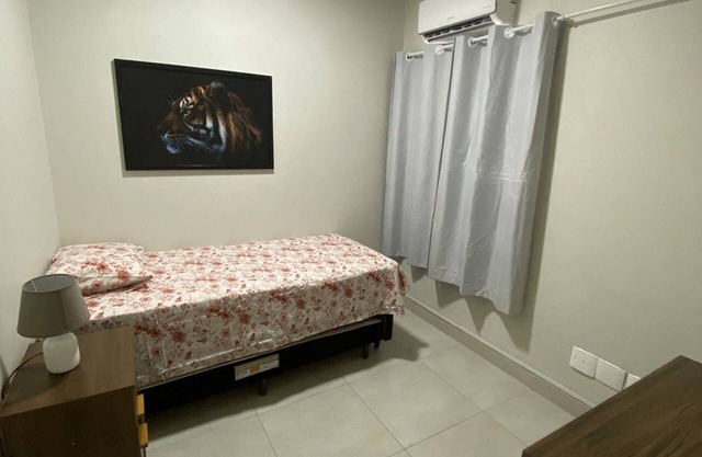 Up to 6 Guests, 2Qts Wi-Fi 700Gb