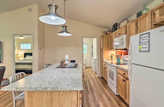 Updated Cottage at Lake Junaluska Golf Course!