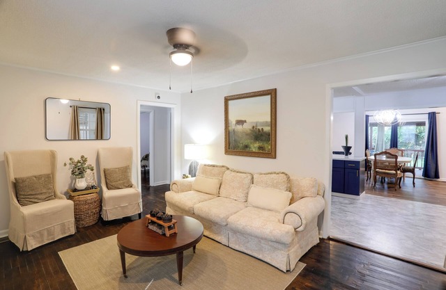 Updated North Greenwood Cottage < 1 Mi to Dtwn!