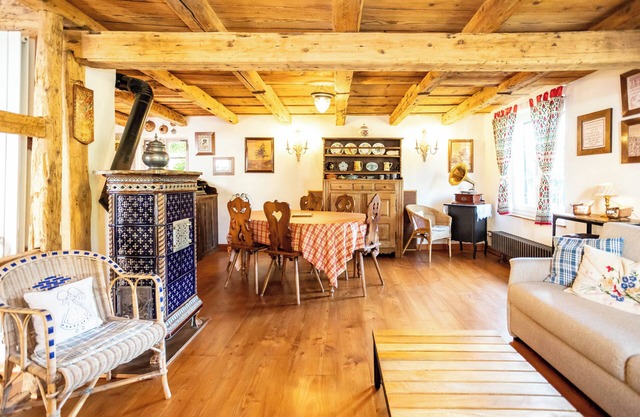 Upscale cottage in Strasbourg with private parking