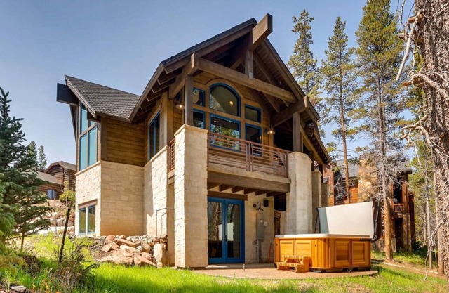Upscale Family Retreat 150ft to Ski Lifts ~ By Silvercrest Lux Colorado