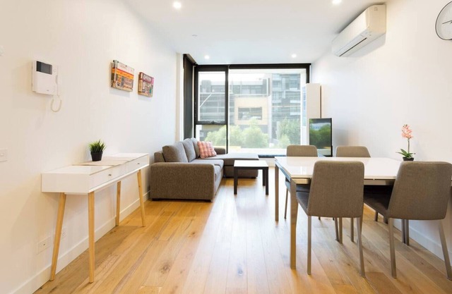 Urban Stay in Trendy Windsor close to Chapel St