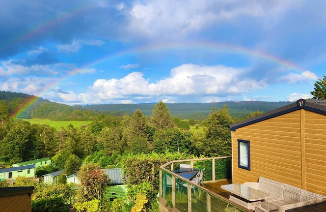 Urr Lodge - Beautiful Lodge and site, Stunning views of hills and valleys.