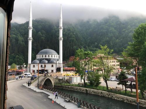 Uzungöl Merkez Konut 3 Banyo-WC 3 Balkon