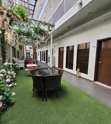 V Garden Hotel by Minsu