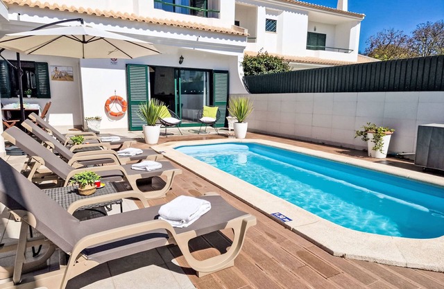 V2 Caliços by Interhome