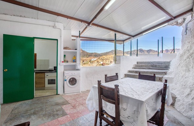 Vacation Home 'Cuevas Lomo La Palma' with Lake View and Private Terrace