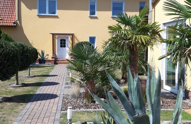 Vacation apartment 100sqm Living 3 double beds Bedroom Kitchen Bathroom