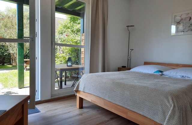 Vacation apartment 2 - Ferienhaus Sasse vacation apartments with garden & barbecue