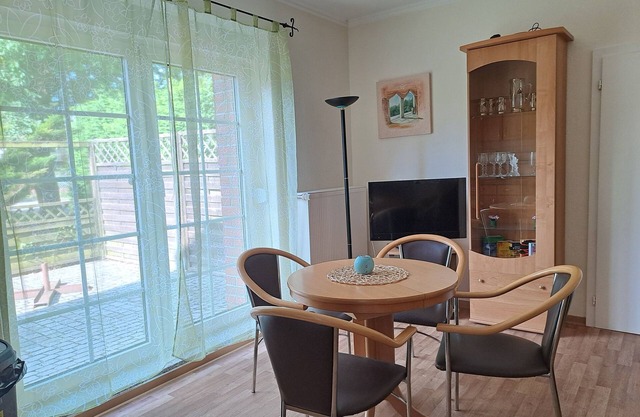 Vacation apartment 2 (ground floor bottom left) - Ferienwohnungen Lübs with W-Lan