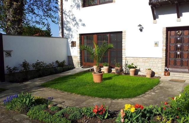 Vacation apartment "Am Geiseltal" Valley of the Bee-eaters - Barrier-free vacation apartment