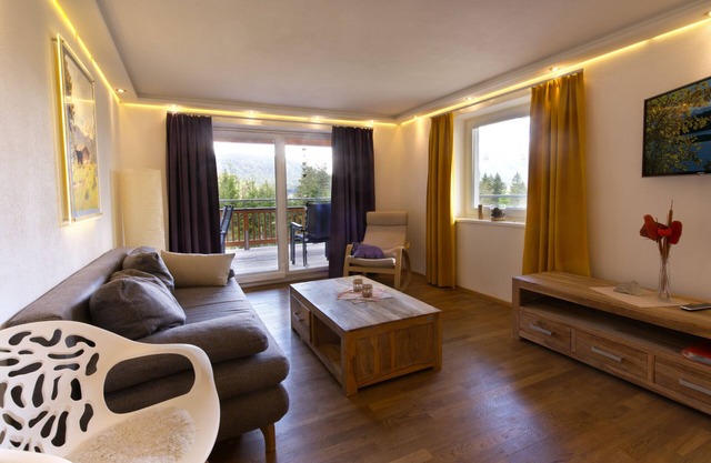 Vacation apartment/apartment for 4 guests with 82m² in Leutasch (264743)