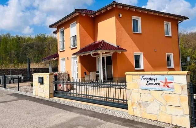 Vacation apartment/apartment for 4 guests with 90m² in Mücheln (271080)