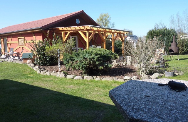 Vacation apartment/apartment for 4 guests with 50m² in Krusenhagen (73030)