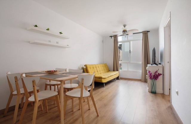 Vacation Apartment "Playa Morro Jable 2c" near the Beach with Wi-Fi