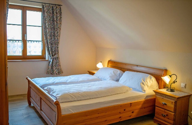 Vacation apartment - *Ferienwohnung Zu den Eichen*