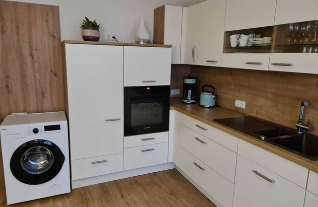 Vacation apartment for families with playroom and terrace, near leisure park