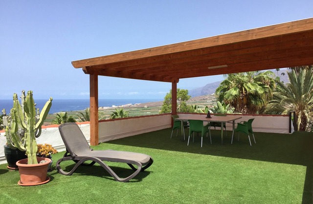 Vacation Home 'Finca Alcala' with Sea View, Shared Pool and Wi-Fi