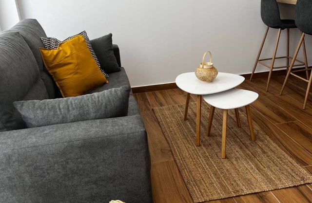 Vacation Home "Amber L5" with Sea View & Wi-Fi