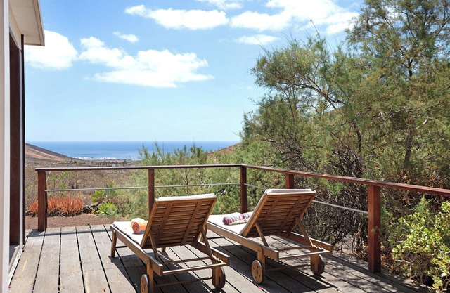 Vacation Home 'Ecolodge Finca Chafariz' with Sea View, Pool, Garden & Wi-Fi