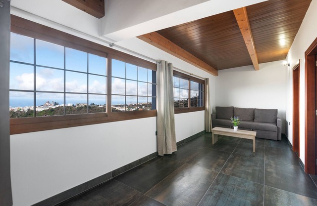 Vacation Home 'El Mirador 2' with Sea View, Wi-Fi and Air Conditioning